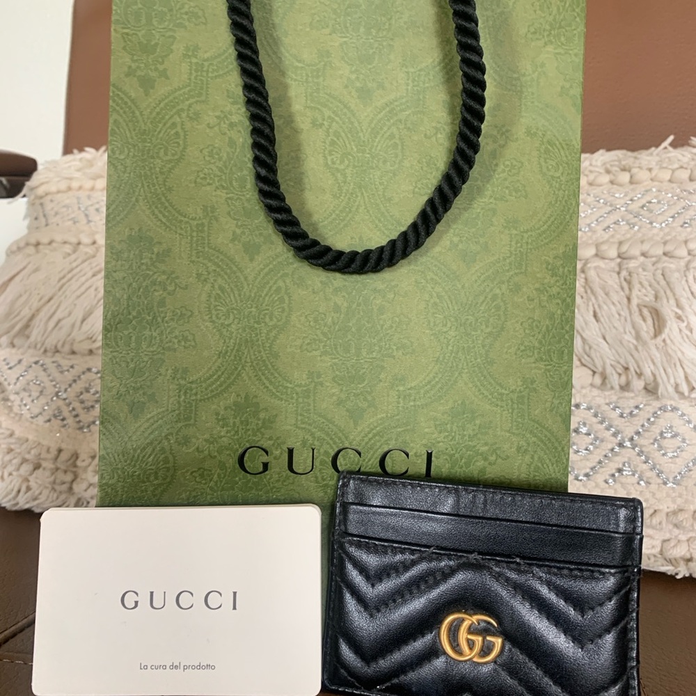 Gucci Black Quilted Leather Key Card Holder - Authentic